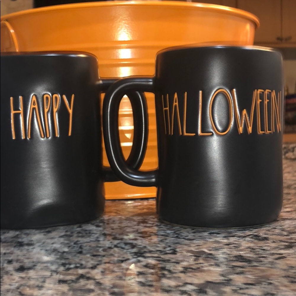 Rae Dunn 2019 Happy Halloween Mug Cup